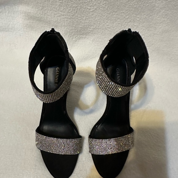 NWT Gianni Bini ‘Ronilynn’ Rhinestone Ankle Wrap Back Zip Heels. Size 7 - Picture 3 of 15